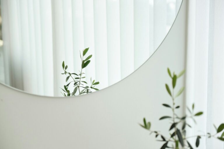 Apprenez à bien installer vos miroirs grâce à ces 3 conseils Feng Shui